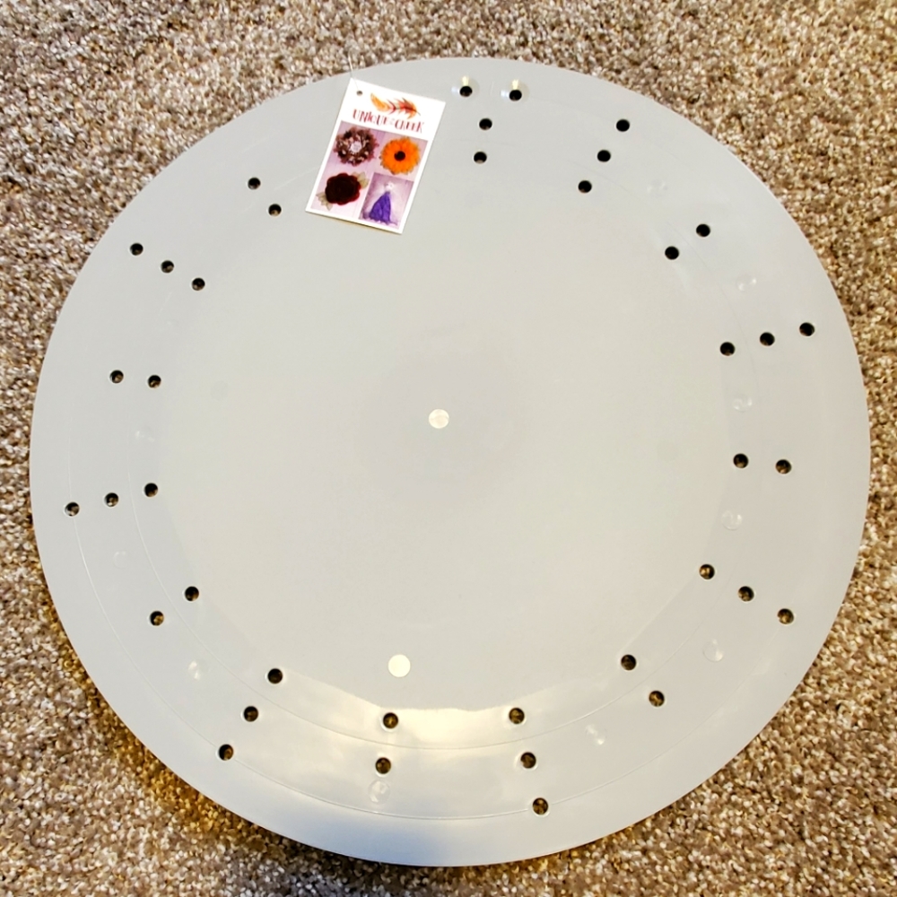COPY - 10/$30  BNWT wreath making disc